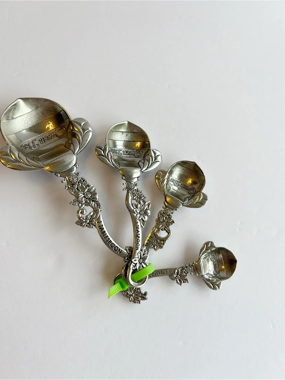 Vintage-Style Silver Measuring Spoon Set - Floral Design